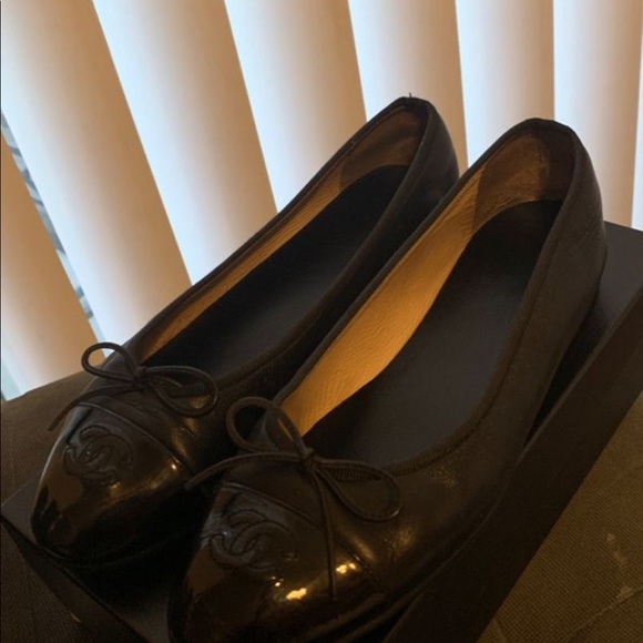 CHANEL Shoes - Chanel Ballet flats CHANEL Shoes - Chanel Ballet flats
